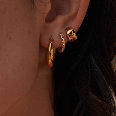 Kirstin Ash Glow Hoops, Gold